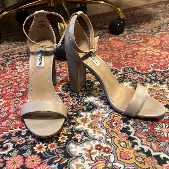 Steve Madden Carrson nude block heel - Picture 2 of 7